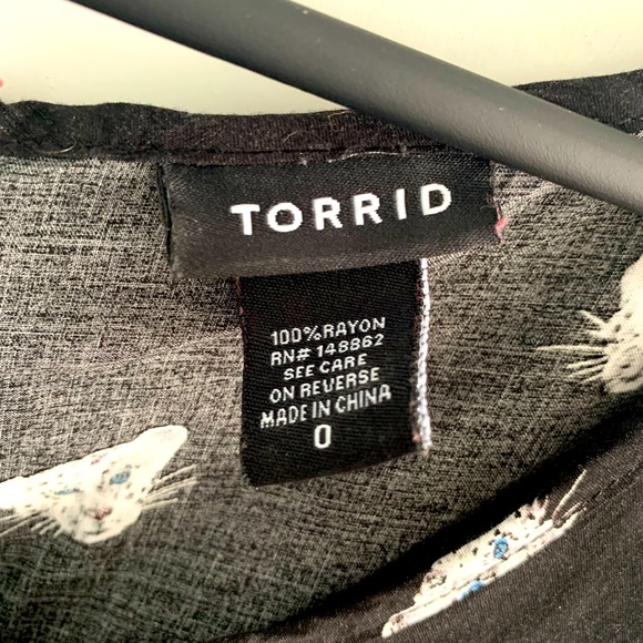 Torrid top - Picture 3 of 4